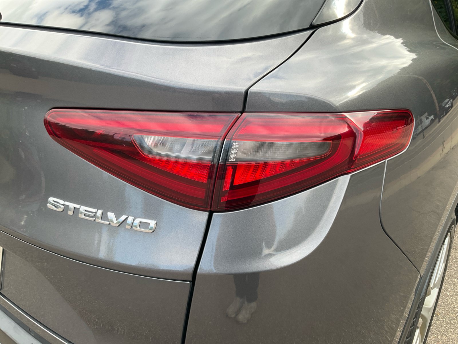 Used 2018 Alfa Romeo Stelvio Ti Sport AWD/4WD image 33