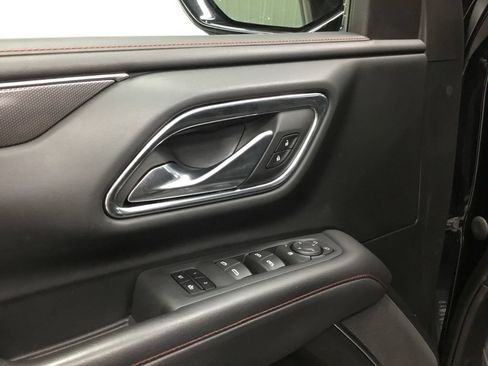 Used 2023 Chevrolet Suburban RST AWD/4WD image 8