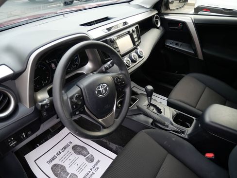 Used 2018 Toyota RAV4 LE w/ All Weather Liner Package AWD/4WD image 10