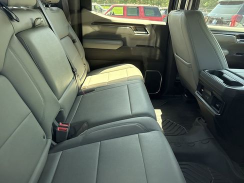 Used 2023 Chevrolet Silverado 1500 LT image 16