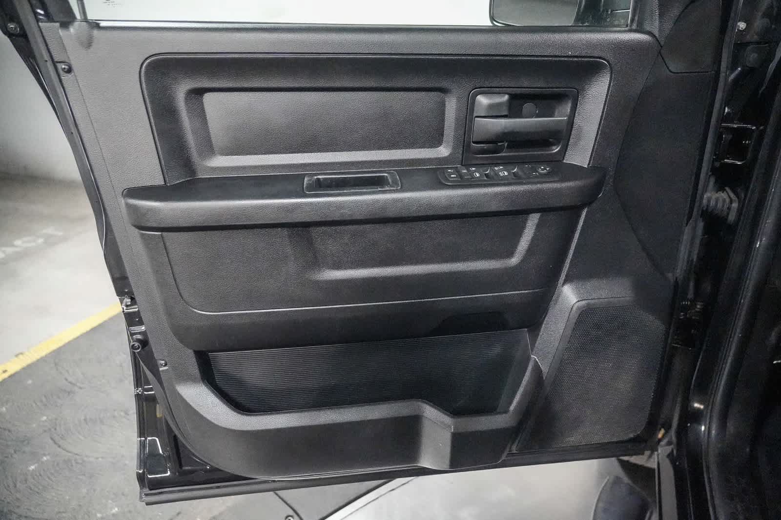 Used 2016 RAM 1500 Express w/ Black Ram 1500 Express Group AWD/4WD image 20
