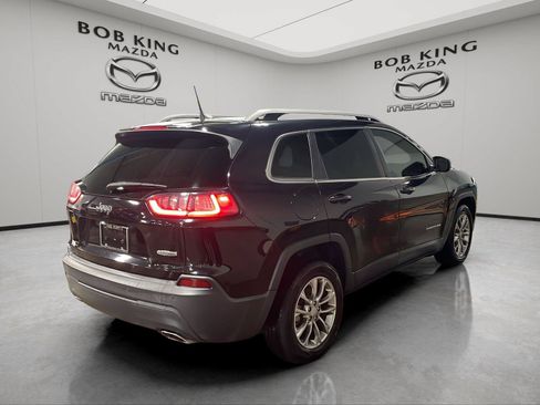 Used 2019 Jeep Cherokee Latitude Plus FWD image 5