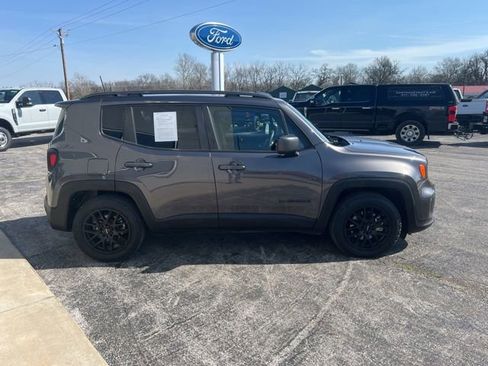Used 2021 Jeep Renegade Latitude w/ Sun & Sound Group image 4
