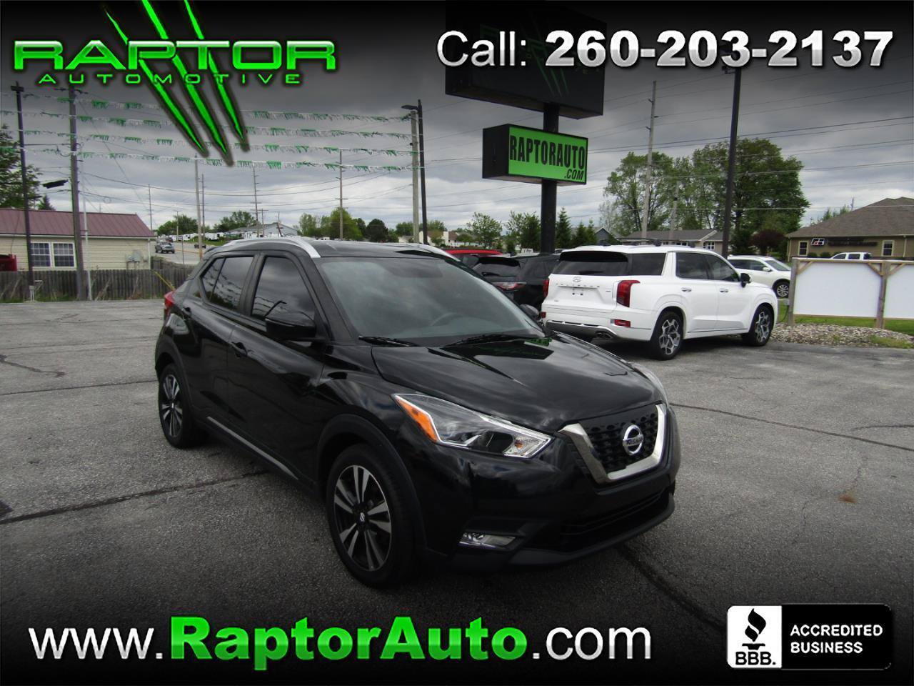 Used 2018 Nissan Kicks SR FWD image 1