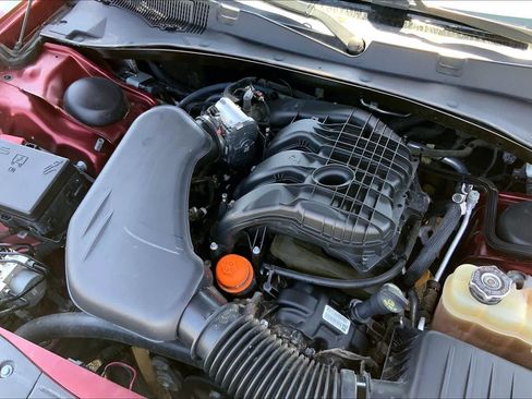 Used 2020 Dodge Charger SXT w/ Leather Interior Group RWD image 34