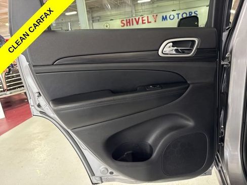 Used 2020 Jeep Grand Cherokee Altitude AWD/4WD image 26