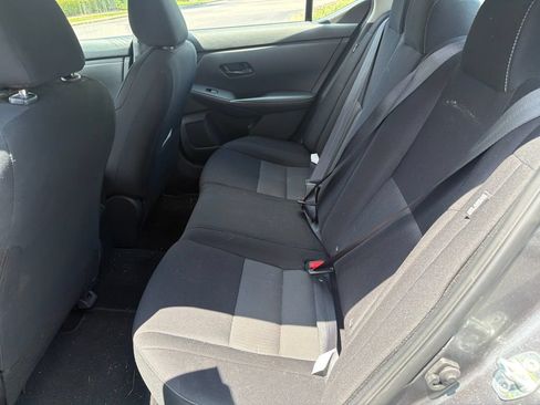 Used 2025 Nissan Sentra SV FWD image 9