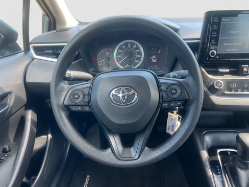 Used 2022 Toyota Corolla LE w/ Carpet Mat Package (TMS) FWD image 13