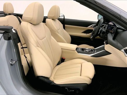 Certified 2025 BMW 430i Convertible w/ M Sport Package RWD image 6