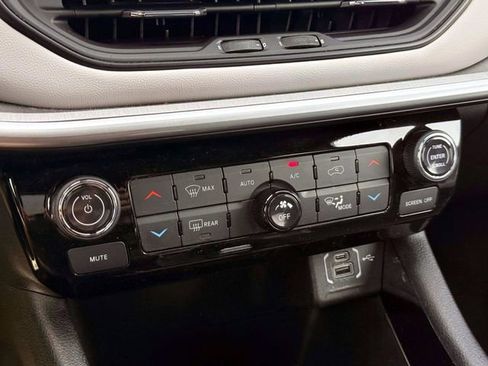 Certified 2025 Jeep Compass Limited AWD/4WD image 27