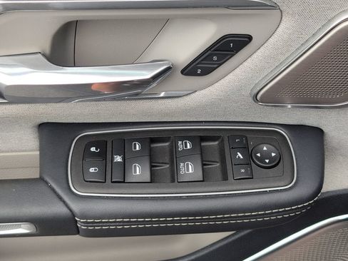 Used 2023 RAM 1500 Limited RWD image 19