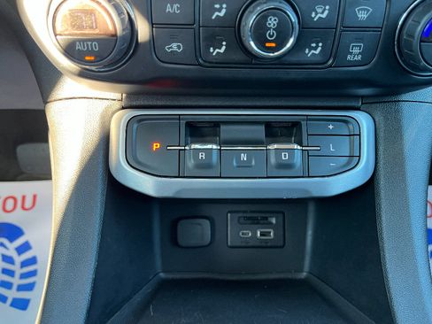 Used 2020 GMC Acadia SLT image 27