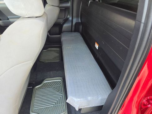 Used 2020 Toyota Tacoma SR image 12