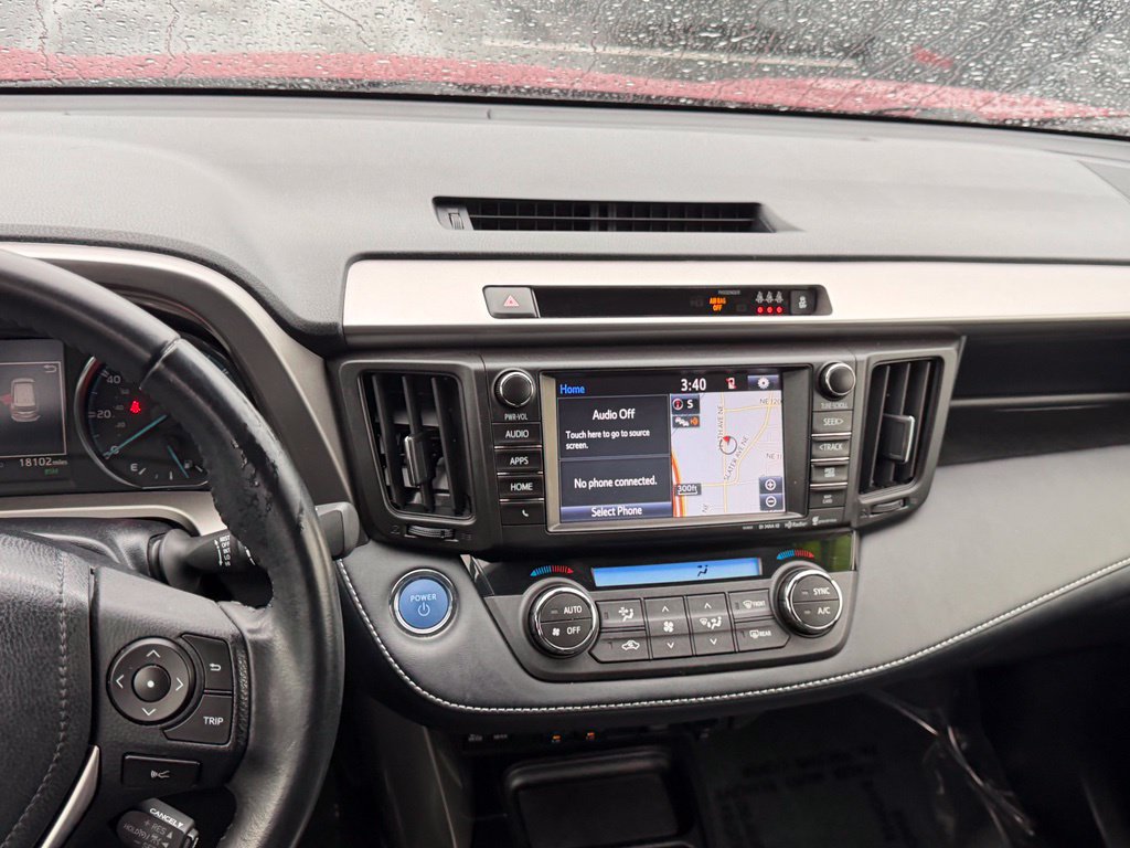 Used 2018 Toyota RAV4 Limited AWD/4WD image 21