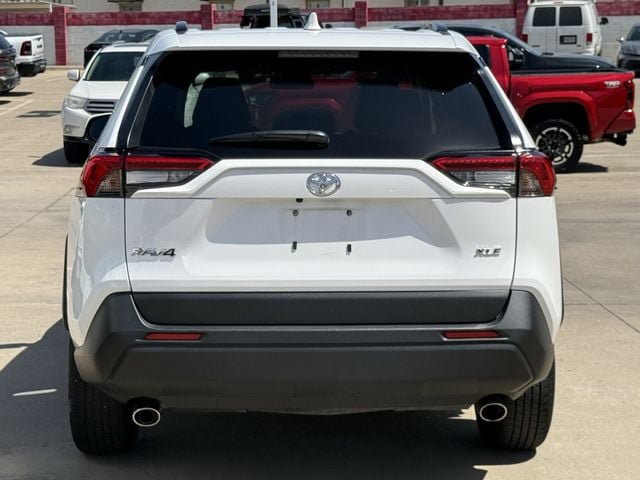 Used 2025 Toyota RAV4 XLE FWD image 5