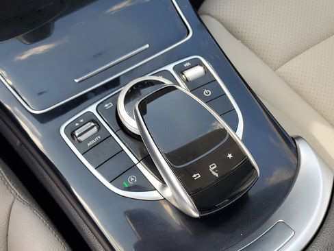 Used 2015 Mercedes-Benz C 300 Sedan image 22