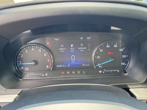 Used 2023 Ford Explorer XLT w/ Equipment Group 202A RWD image 33