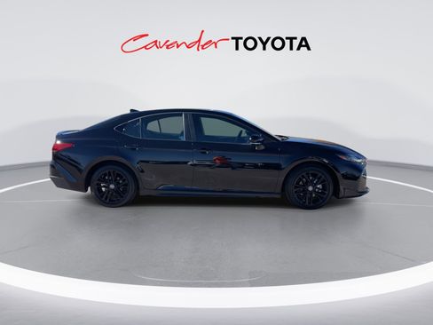 Used 2026 Toyota Camry SE image 9