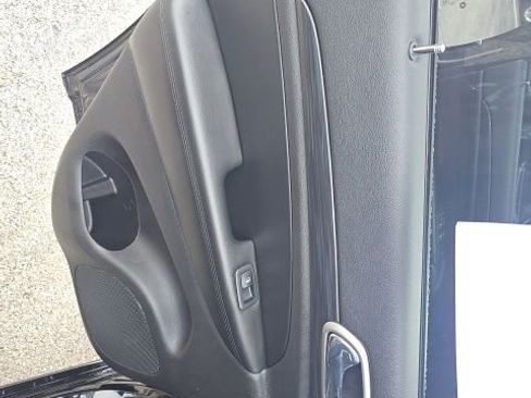 Used 2019 Jeep Grand Cherokee Altitude image 38