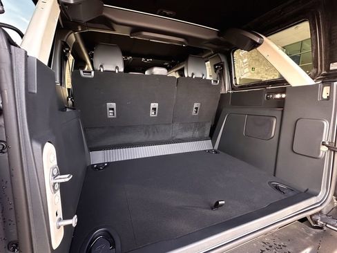 New 2025 Ford Bronco Outer Banks image 58