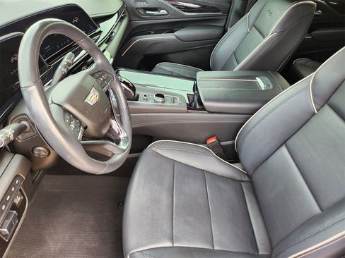 Used 2021 Cadillac Escalade Sport w/ Driver Assist Tech Package image 22