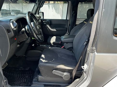 Used 2014 Jeep Wrangler Sahara w/ Connectivity Group AWD/4WD image 16