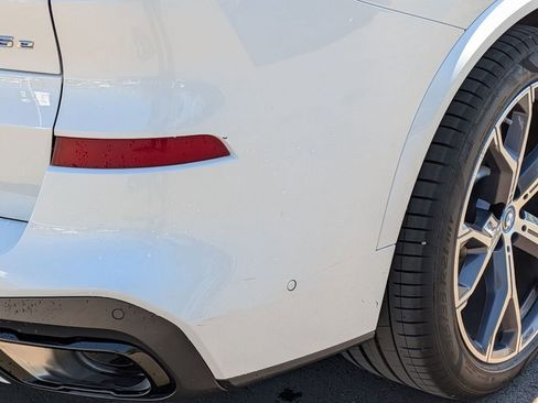 Used 2023 BMW X5 xDrive45e w/ M Sport Package image 27