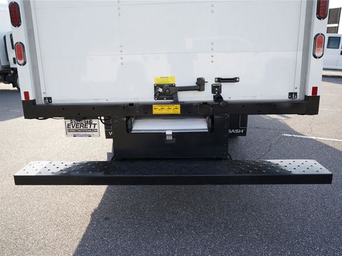 New 2024 Chevrolet Low Cab Forward image 4