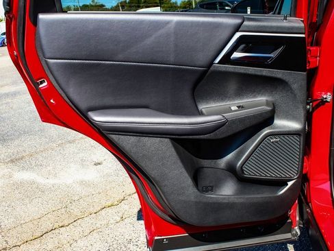 New 2025 Mitsubishi Outlander SE AWD/4WD image 11