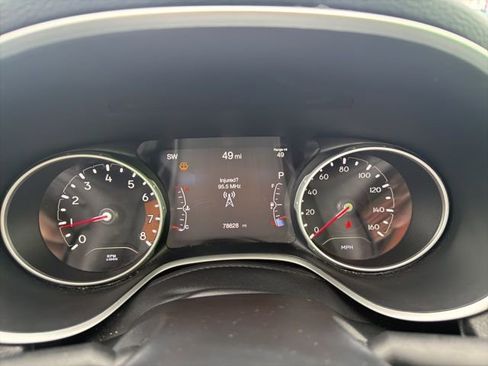 Used 2021 Jeep Compass Limited AWD/4WD image 17