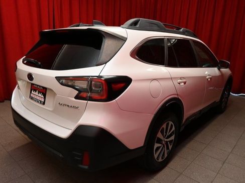 Used 2020 Subaru Outback Premium image 7