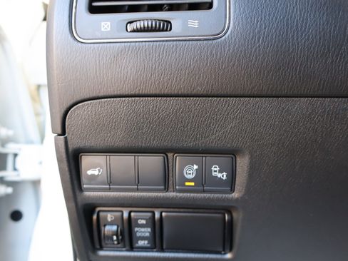 Used 2017 Nissan Armada Platinum w/ Captain Seat Package image 17