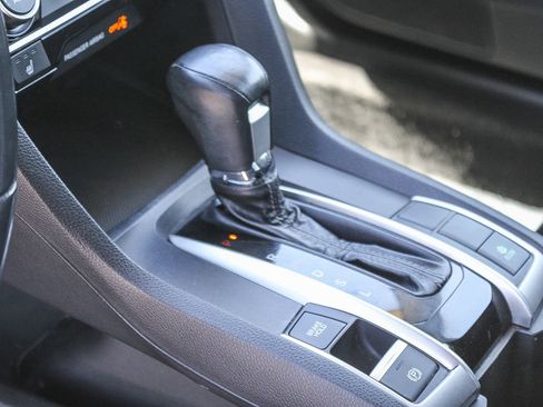 Used 2019 Honda Civic EX image 17