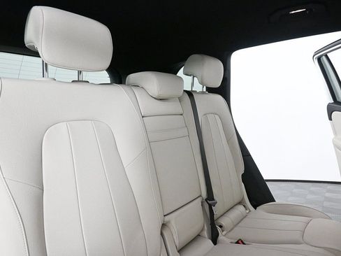 Certified 2025 Mercedes-Benz GLB 250 image 20