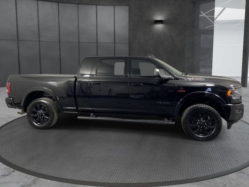 Used 2021 RAM 3500 Limited AWD/4WD image 3