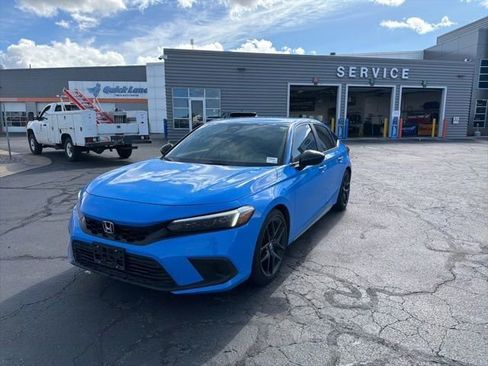 Used 2023 Honda Civic Sport image 15