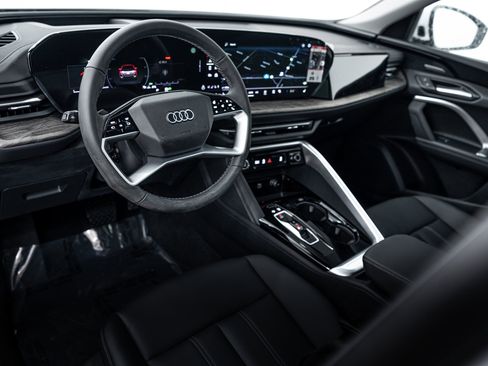 New 2025 Audi Q5 Premium Plus image 8