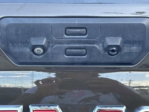 Used 2023 GMC Sierra 1500 AT4 w/ Technology Package AWD/4WD image 16