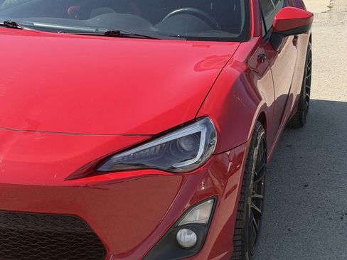 Used 2015 Scion FR-S RWD image 21