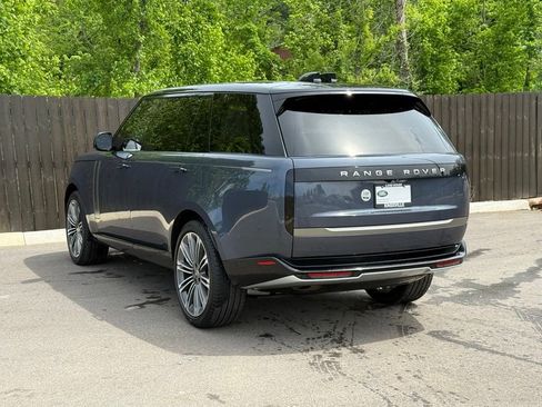 Used 2024 Land Rover Range Rover Long Wheelbase SE AWD/4WD image 3