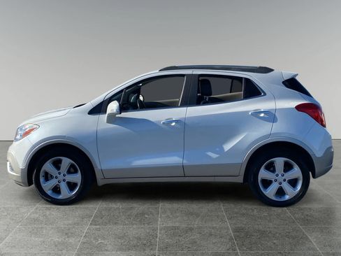 Used 2016 Buick Encore FWD image 2