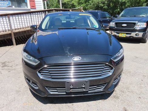 Used 2013 Ford Fusion SE FWD image 3