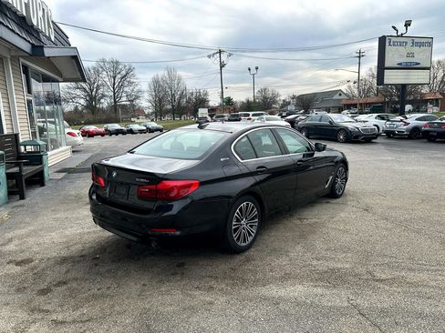 Used 2019 BMW 530e w/ Convenience Package image 4