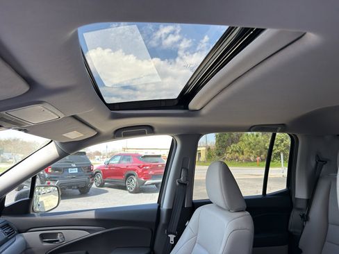 Certified 2022 Honda Ridgeline RTL-E image 17