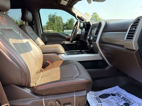 Used 2017 Ford F250 King Ranch w/ Chrome Package AWD/4WD image 13