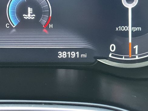 Used 2023 Genesis GV80 3.5T Advanced + w/ Cargo Package image 27