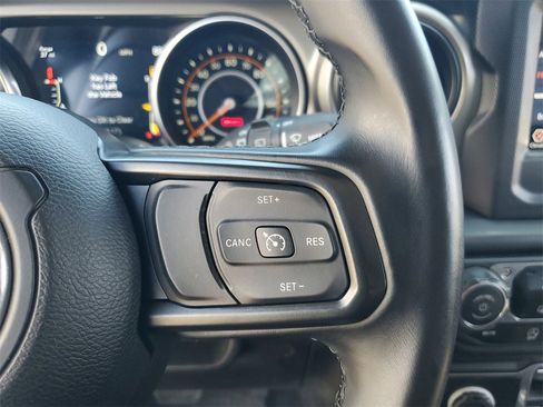 Used 2021 Jeep Wrangler Unlimited Sport image 23