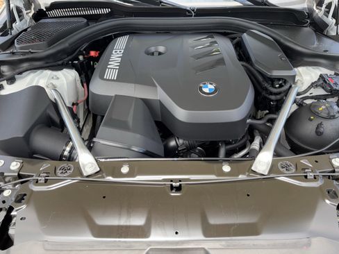 Certified 2026 BMW 530i w/ Premium Package RWD image 35