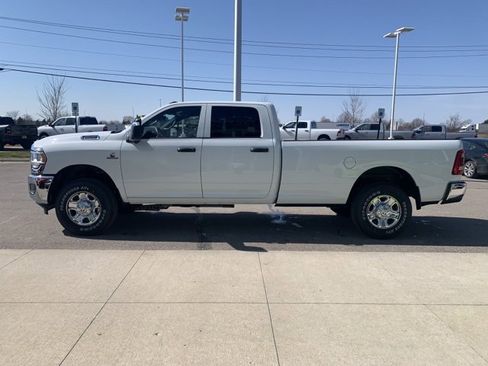 New 2024 RAM 3500 Tradesman w/ Towing Technology Group image 8