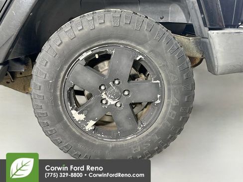 Used 2008 Jeep Wrangler Unlimited Sahara AWD/4WD image 27